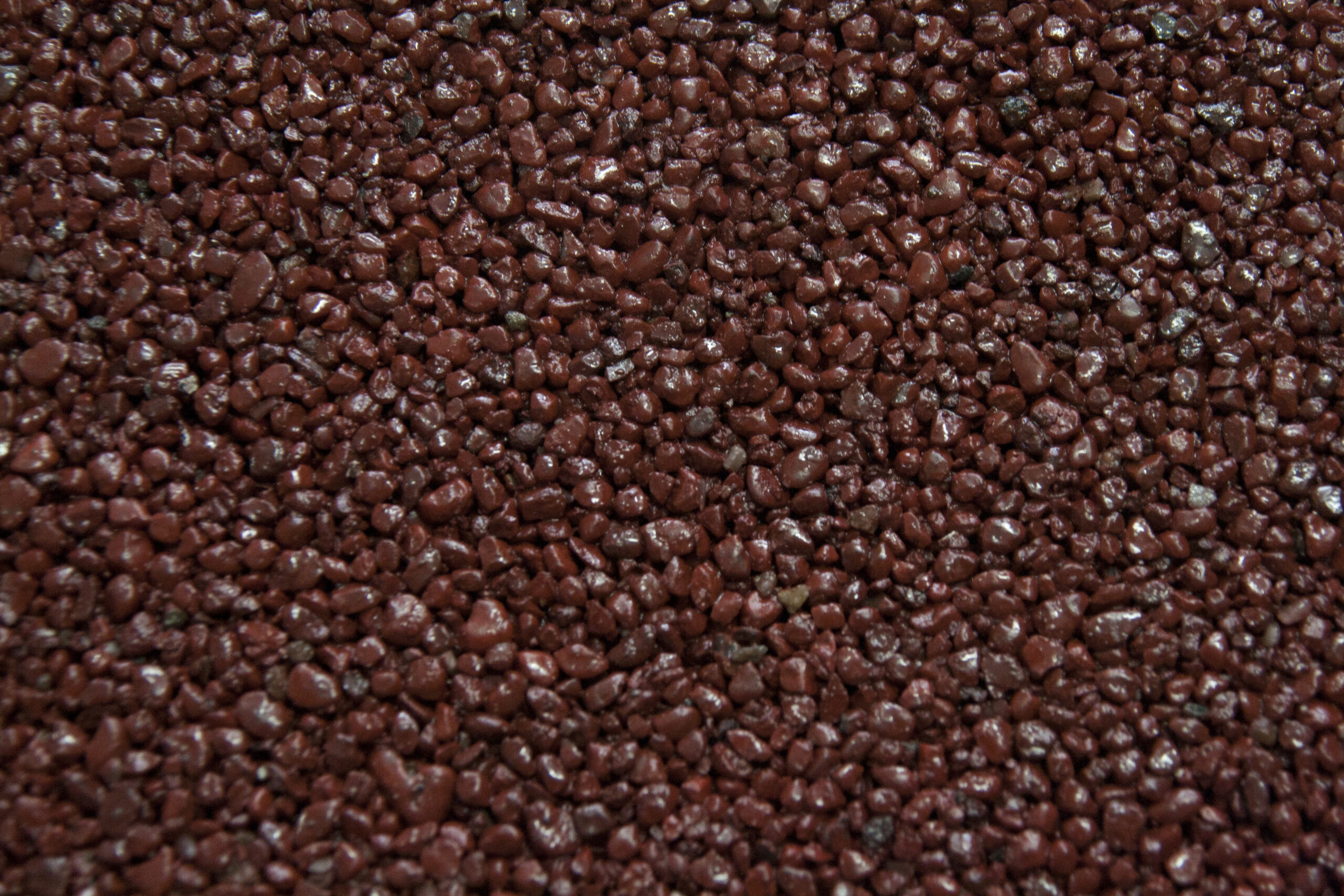 nawierzchnia ekoway z barwionego kruszywa koloru czerwonego